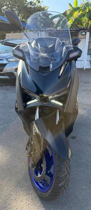 YAMAHA XMAX 300 CONNECTED ABS YAMAHA XMAX 300 CONNECTED ABS